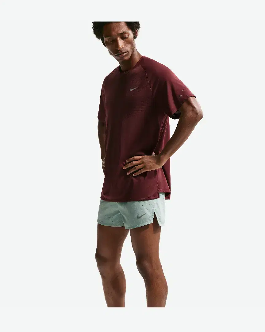 Short con calzón integrado de 8 cm Dri-Fit Nike Fast M - FN3355-006 (3) au meilleur prix !