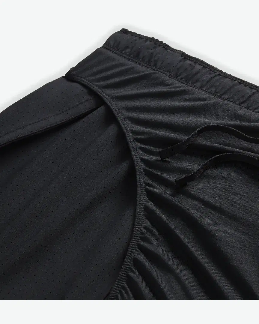 Short con calzón integrado de 8 cm Dri-Fit Nike Fast M - FN3355-010 (3) au meilleur prix !