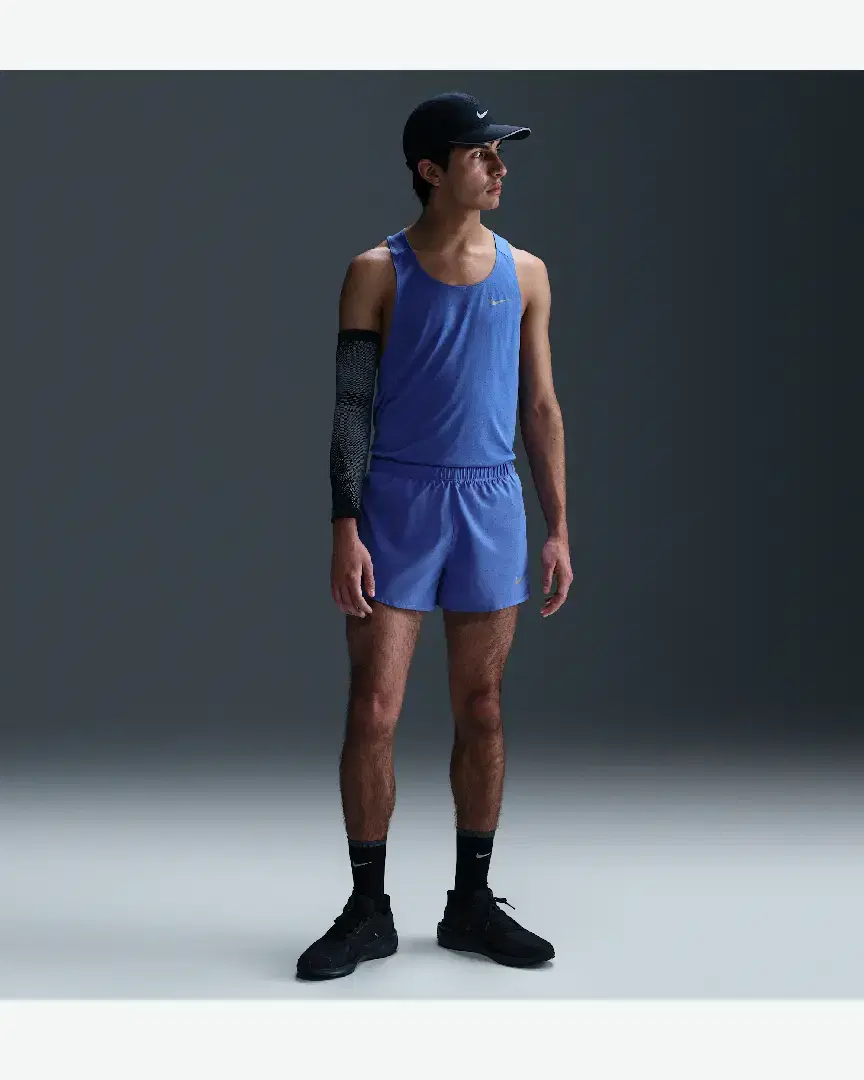 Short con calzón integrado de 8 cm Dri-Fit Nike Fast M - FN3355-411 (0) au meilleur prix !