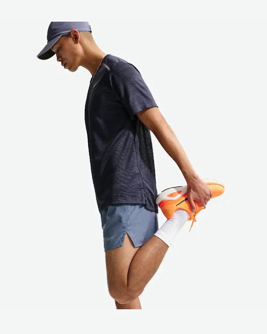 Short con calzón integrado de 8 cm Dri-Fit Nike Fast M - FN3355-491 (3) au meilleur prix !