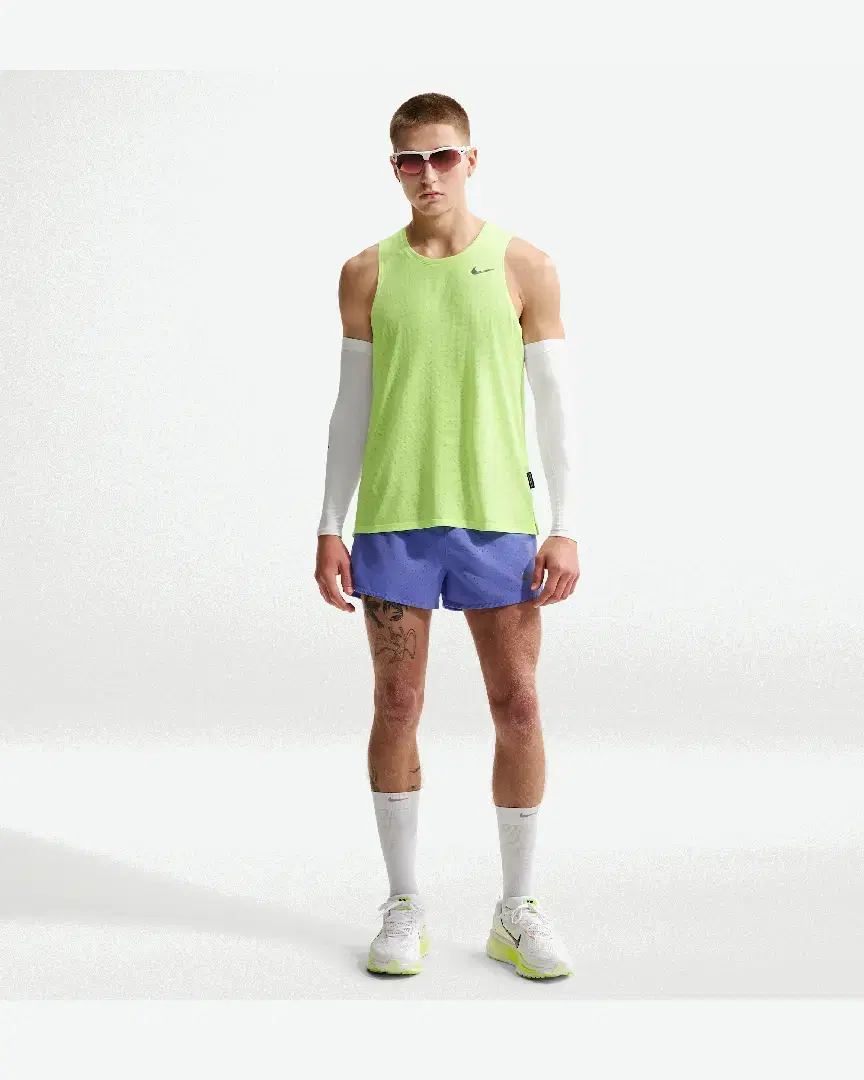 Short con calzón integrado de 8 cm Dri-Fit Nike Fast M - FN3355-570 (0) au meilleur prix !