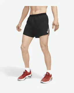 Short De Correr Con Pantalón Corto Integrado 10 Cm Nike Dri-Fit Adv Aeroswift Hombre – 1/4