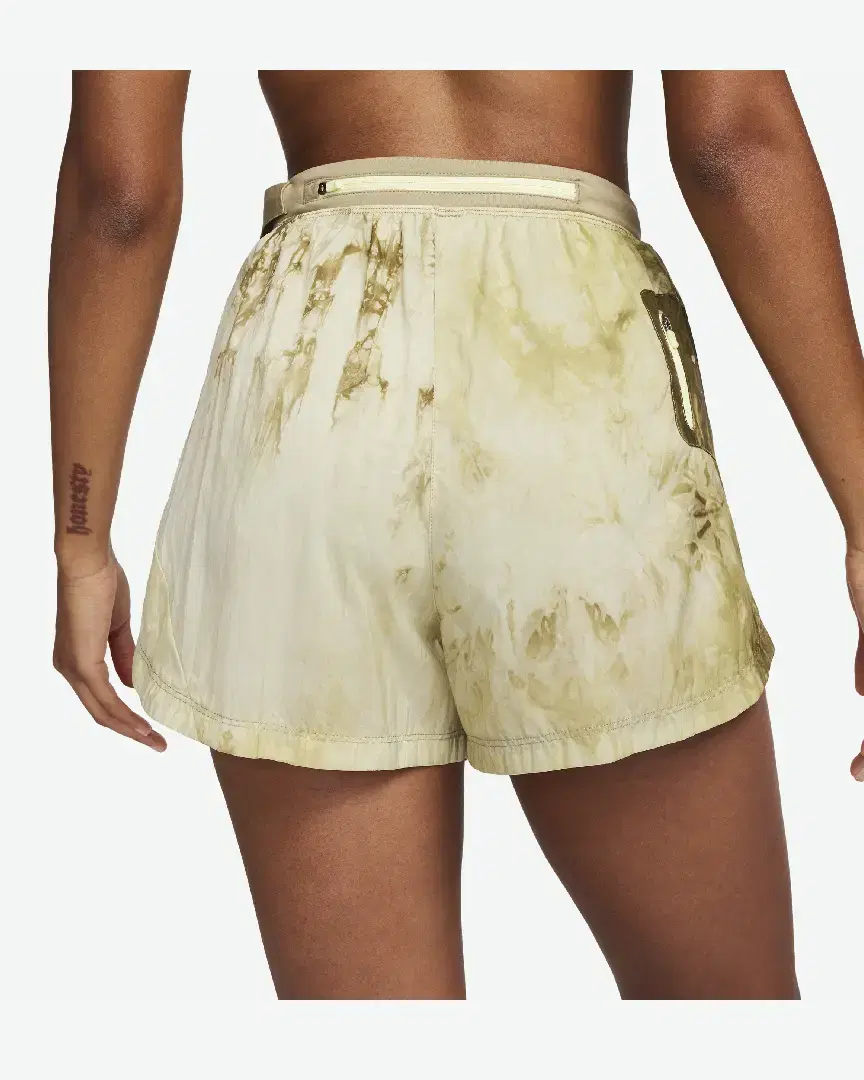 Short de trail con bolsillos y short interior integrado de 8 cm cintura media alta Nike Dri-Fit Repel W - DX1021-276 (2) au meilleur prix !