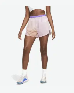 Short de trail con bolsillos y short interior integrado de 8 cm cintura media alta Nike Dri-Fit Repel Mujer – 1/4