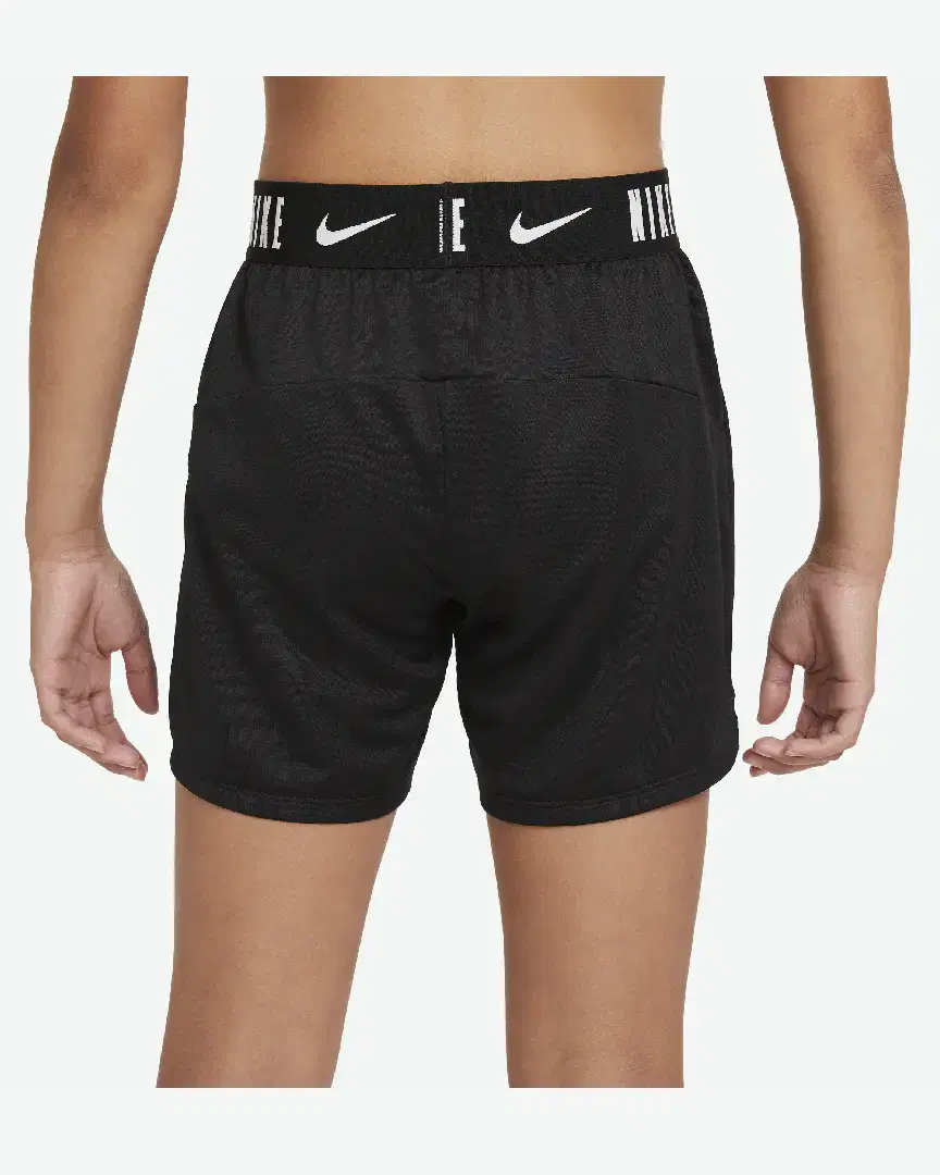 Short de entrenamiento Nike Dri-Fit Trophy 15 cm - DA1099-010 (2) au meilleur prix !