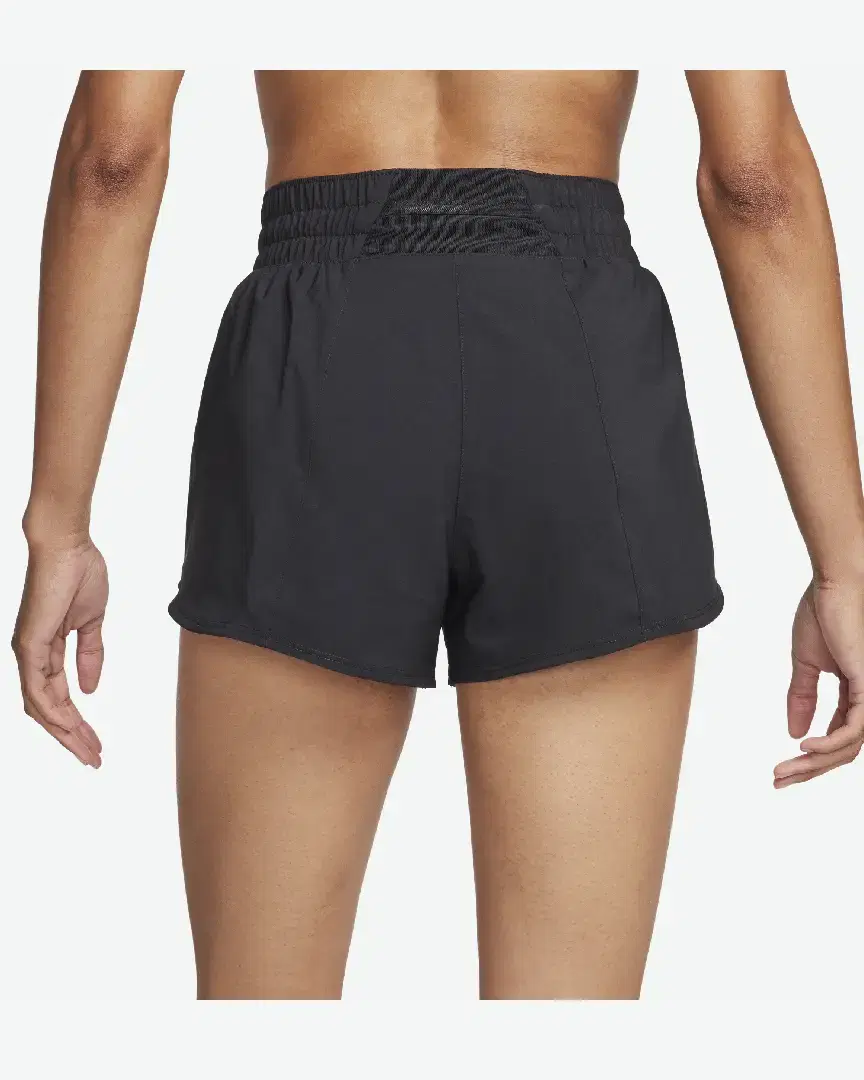 Short Doblado A Media Altura 8 Cm Dri-Fit Nike One W - FN2601-010 (2) au meilleur prix !