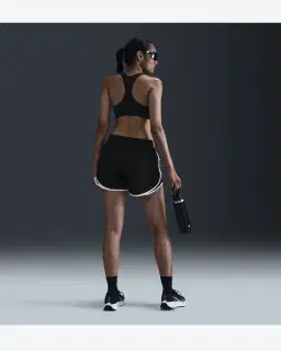Short Dri-Fit de cintura alta con pantalón corto integrado Nike Tempo Mujer – 4/4