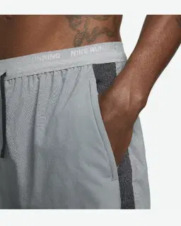 Short Híbrido Dri-Fit Nike Stride 13 Cm Hombre – 4/4
