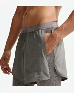 Short Híbrido Dri-Fit Nike Stride 13 Cm Hombre – 2/4
