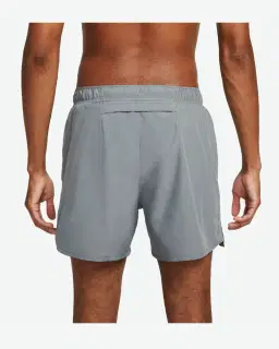 Pantalón corto polivalente con interior de malla de 13 cm Nike Dri-Fit Challenger Hombre – 3/4