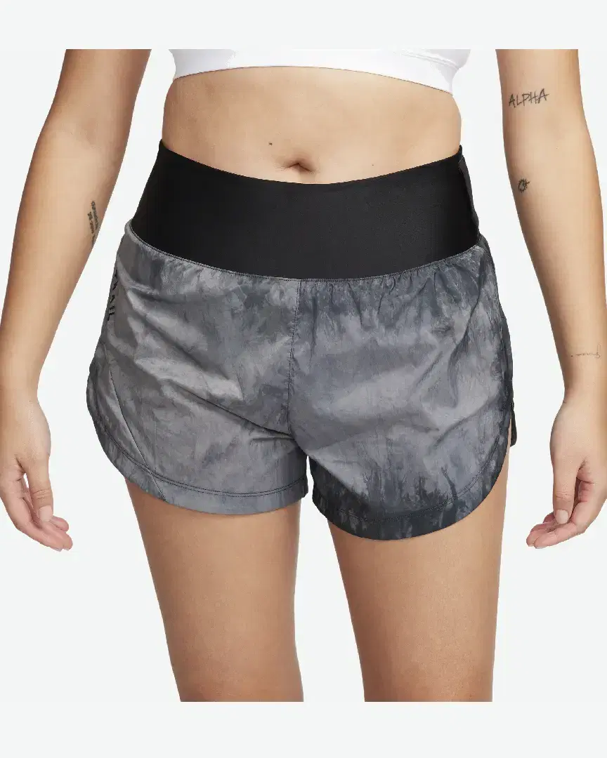 Short repel altura media con short interior integrado 8 cm Nike Trail W - FN2647-010 (1) au meilleur prix !