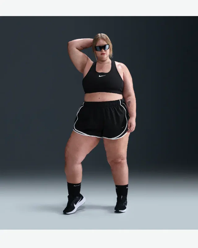 Short de Talle Media Alta con Dri-Fit de 8 cm Nike Tempo W