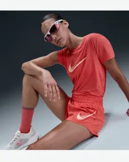 Pantalón Corto de Cintura Media con Short Interior Integrado Dri-Fit Nike One Mujer – 2/4