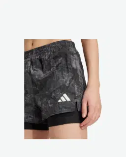 Pantalones cortos Adidas Own The Run Spray Dye 2 en 1 Mujer – 4/4