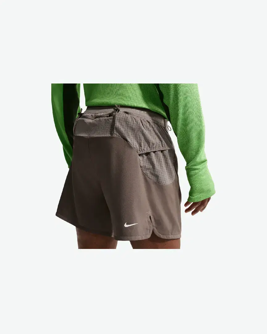 Pantalones cortos Nike ACG Second Sunrise 5 pulgadas M - IO9675-004 (1) au meilleur prix !