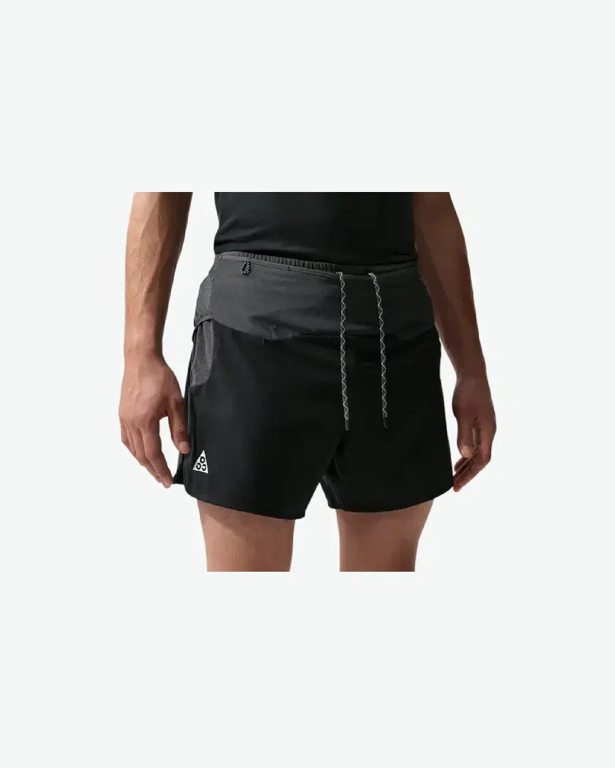 Pantalones cortos Nike ACG Second Sunrise 5 pulgadas M - IO9675-010 (0) au meilleur prix !