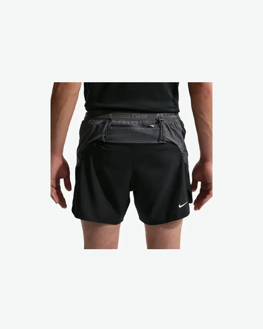 Pantalones cortos Nike ACG Second Sunrise 5 pulgadas M - IO9675-010 (1) au meilleur prix !