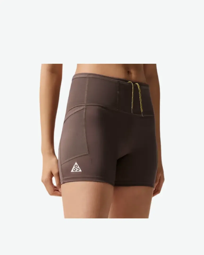 Pantalones cortos Nike ACG Trail de 4 pulgadas Mujer