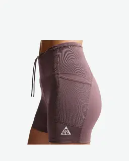 Pantalones cortos Nike ACG Trail de 4 pulgadas Mujer – 3/4