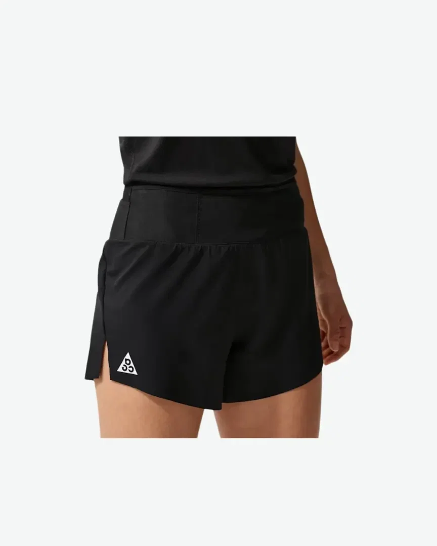 Pantalones cortos Nike ACG Trail de 4 pulgadas Mujer
