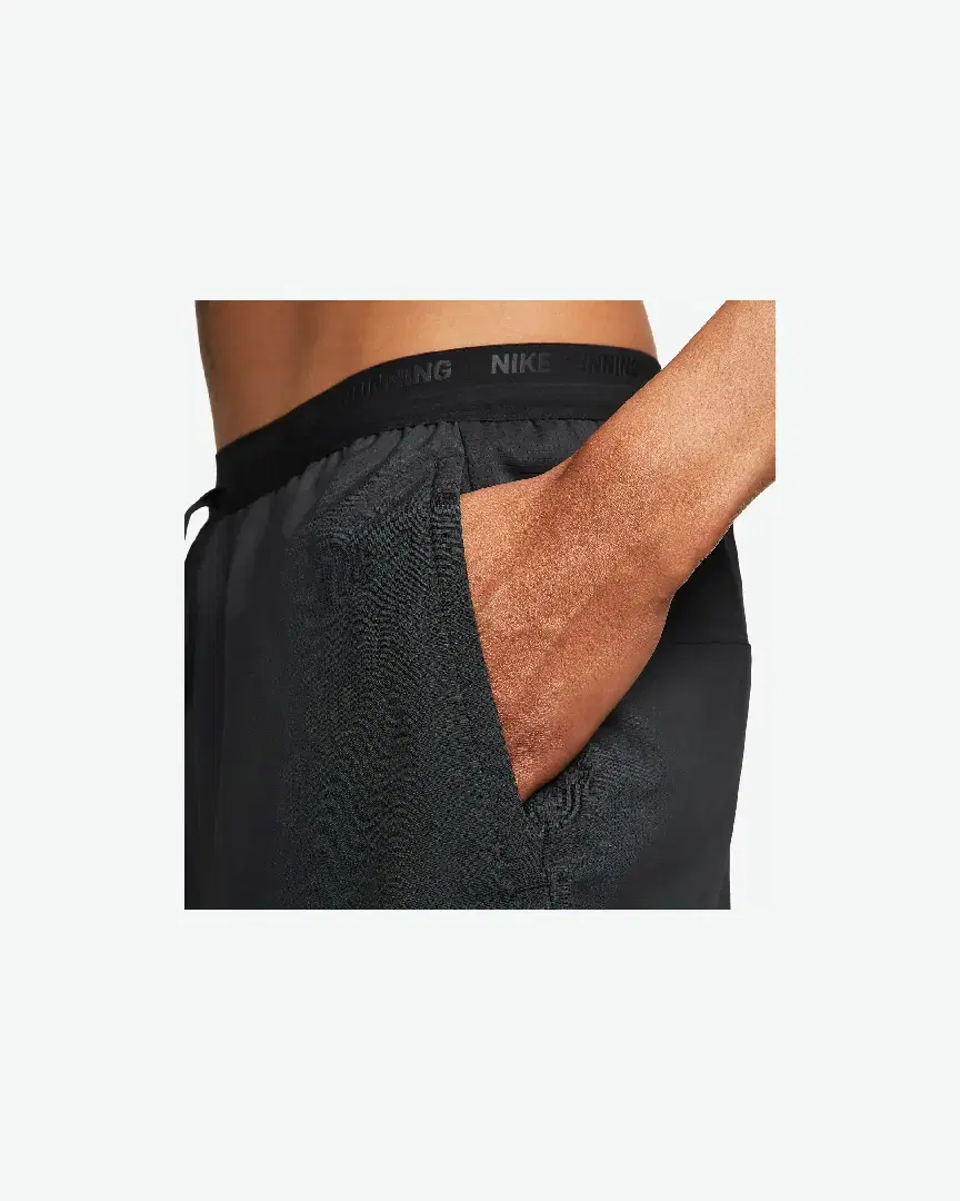 Pantalones cortos Nike Dri-Fit Stride M - DM4759-010 (2) au meilleur prix !