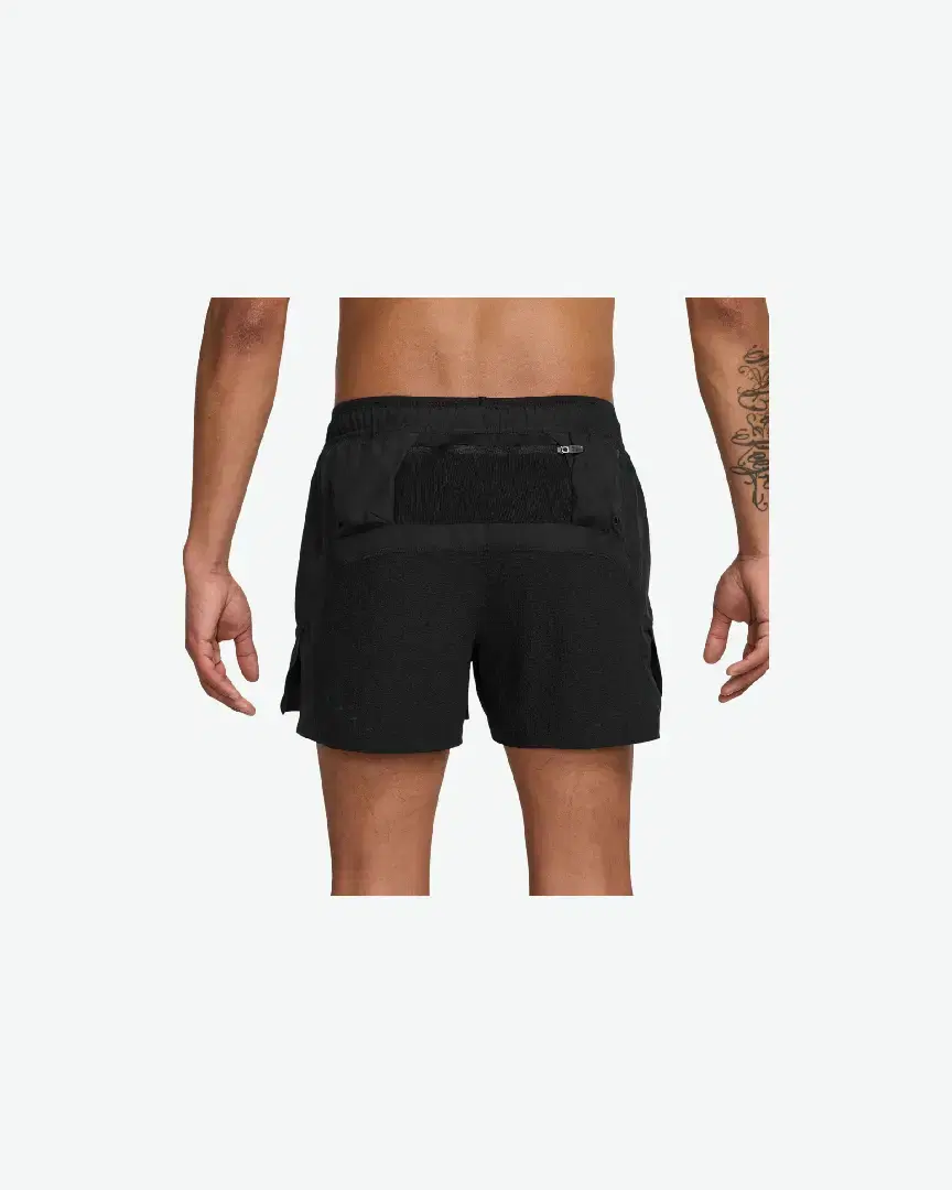 Pantalones cortos Nike Run 5 pulgadas M - HV2008-010 (1) au meilleur prix !
