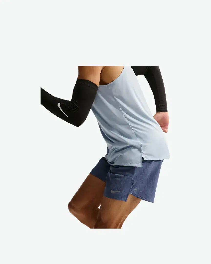 Corto 2-En-1 18 Cm Dri-Fit Nike Stride M - IF2036-491 (3) au meilleur prix !