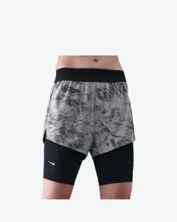 Short 2-en-1 de talle media alta Dri-Fit Nike Swift Mujer – 1/3