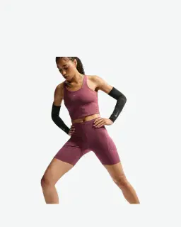Shorts Nike Swift 7Inch Mujer – 3/4