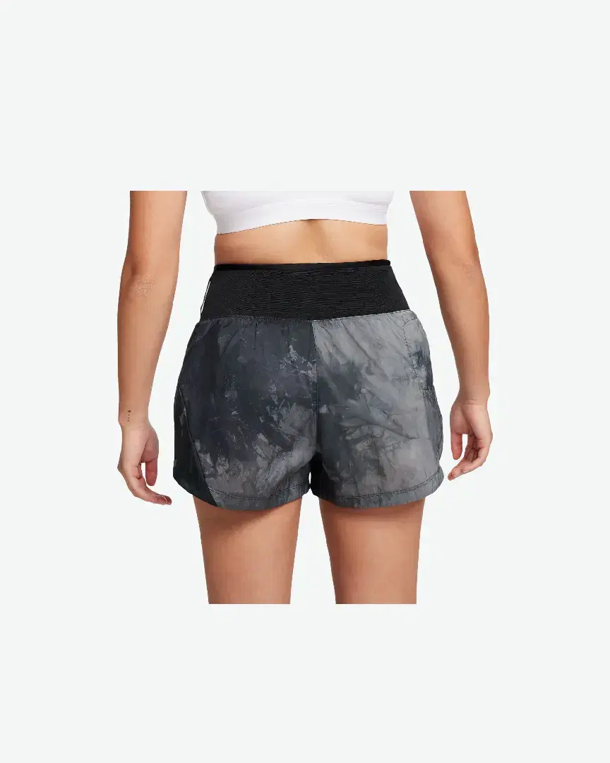 Shorts Nike W Nk Trail Rpl Mr 3In Br Shr W - FN2647-010 (1) au meilleur prix !