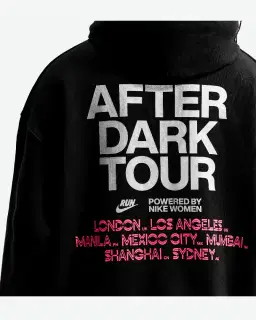 Sudadera con capucha oversize Nike Studio Fleece de peso medio "After Dark Tour" Mujer – 2/4