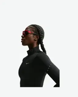 Camiseta de cuello alto Nike Therma-Fit Swift Mujer – 4/4