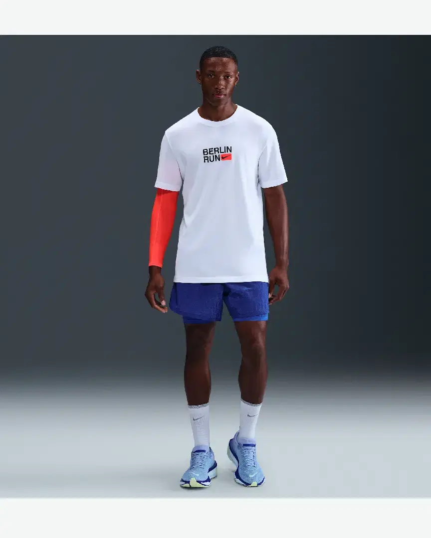 Camiseta Nike Maratón de Berlín M - IH4071-100 (3) au meilleur prix !