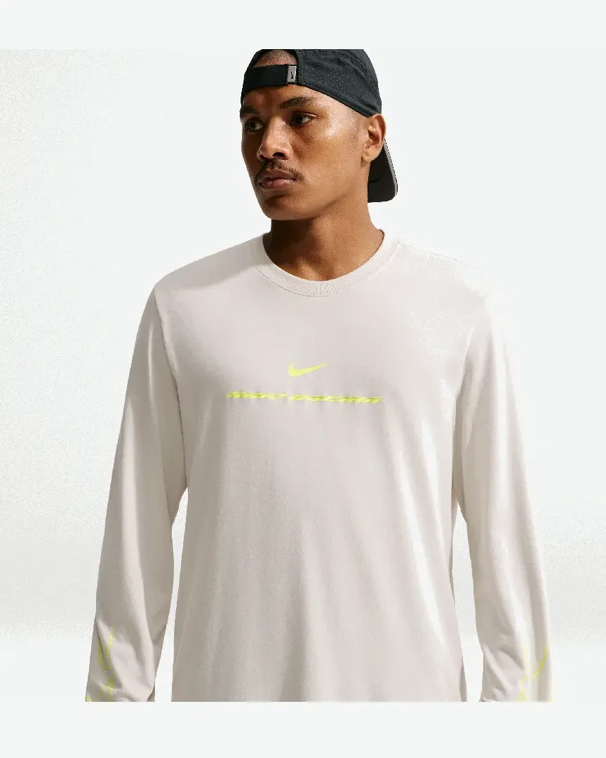 Camiseta de Manga Larga Dri-Fit Nike M