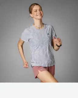Camiseta Adidas de running técnica Ultimate Heat Rdy Hombre – 1/4