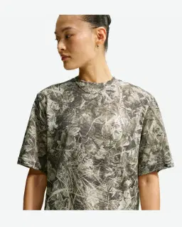 Camiseta de Trail Dri-Fit Acg "Chamo Camo" Mujer – 1/4