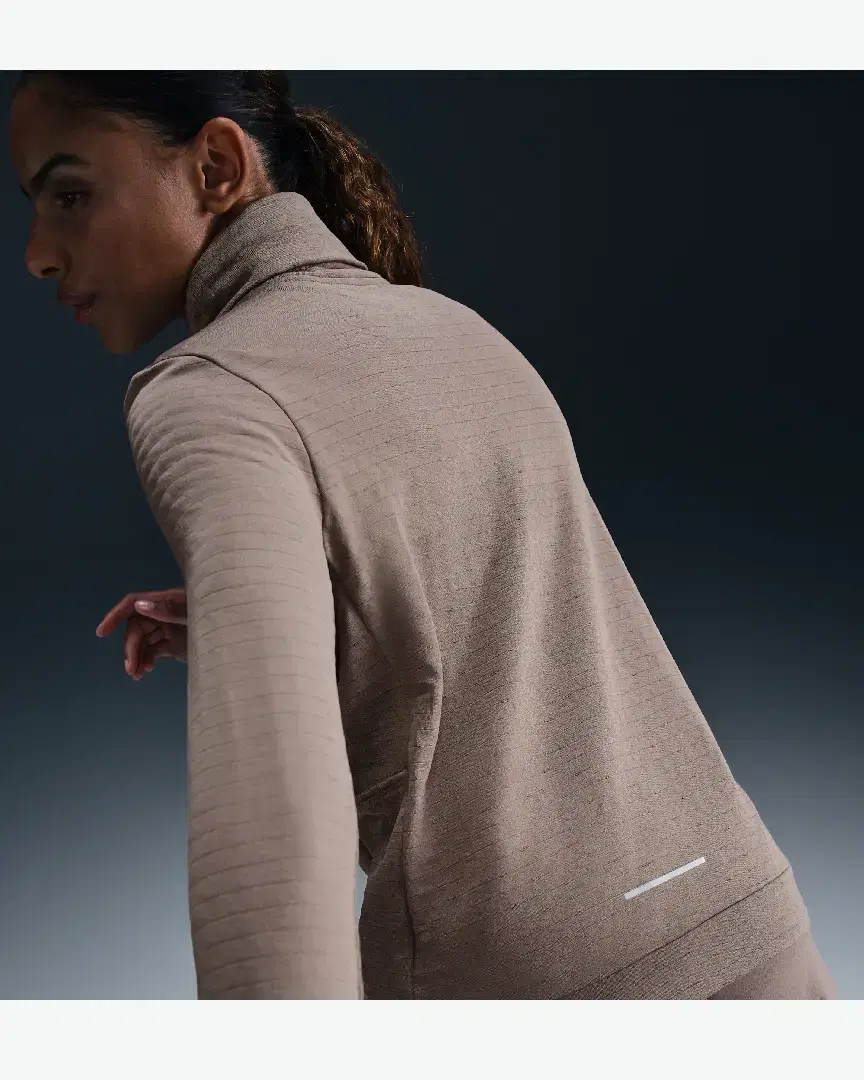 Camiseta de cuello alto Nike Therma-Fit Swift W - FB5306-214 (1) au meilleur prix !