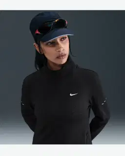 Camiseta de cuello alto Nike Therma-Fit Swift Mujer – 1/4