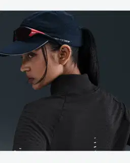 Camiseta de cuello alto Nike Therma-Fit Swift Mujer – 2/4