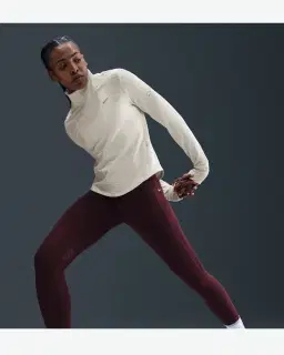 Camiseta de cuello alto Nike Therma-Fit Swift Mujer – 3/4