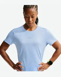 Camiseta de Manga Corta Dri-Fit Nike Swift Wool Mujer – 1/4