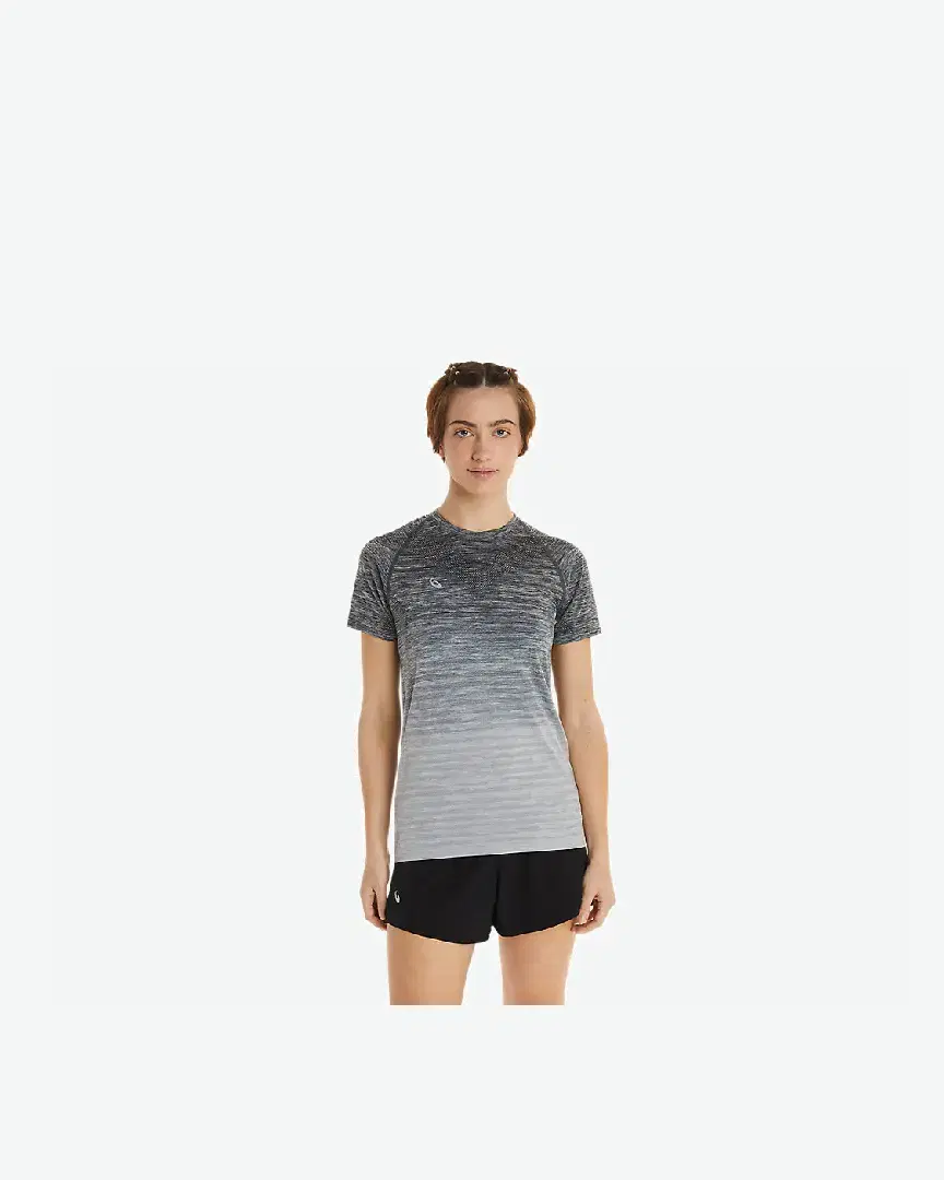 Camiseta de manga corta Asics Seamless W - Women (12) au meilleur prix !