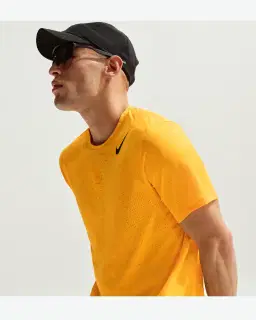 Camiseta Nike Aeroswift Hombre – 3/4