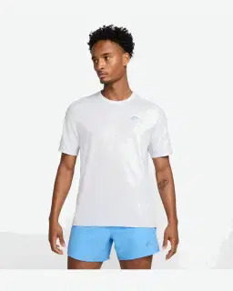Camiseta Nike Solar Chase Hombre – 1/4