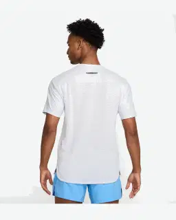 Camiseta Nike Solar Chase Hombre – 2/4