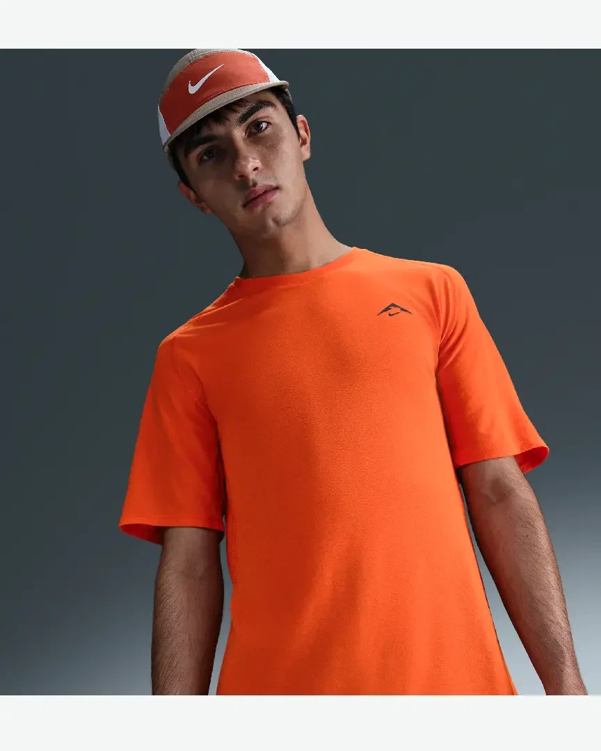 Camiseta Nike Solar Chase Hombre