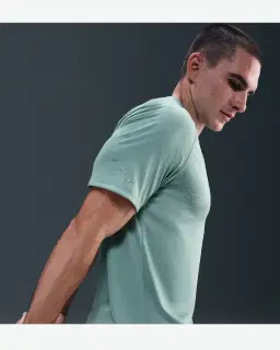 Camiseta Nike Stride Maratón de Berlín Hombre – 3/4