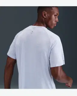 Camiseta Nike Stride Maratón de Berlín Hombre – 2/4