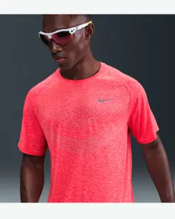 Camiseta Nike Stride Maratón de Berlín Hombre – 1/4