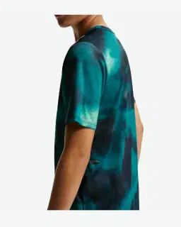 Camiseta de manga corta Dri-Fit Nike Miler para niño – 2/4